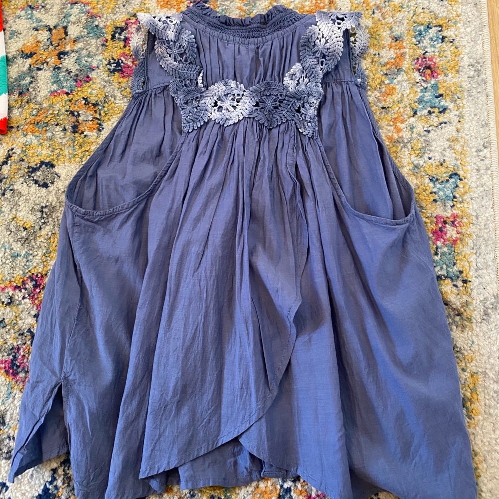 Free People Blue Blouse with Tie Dye, size small! - Picture 6 of 6